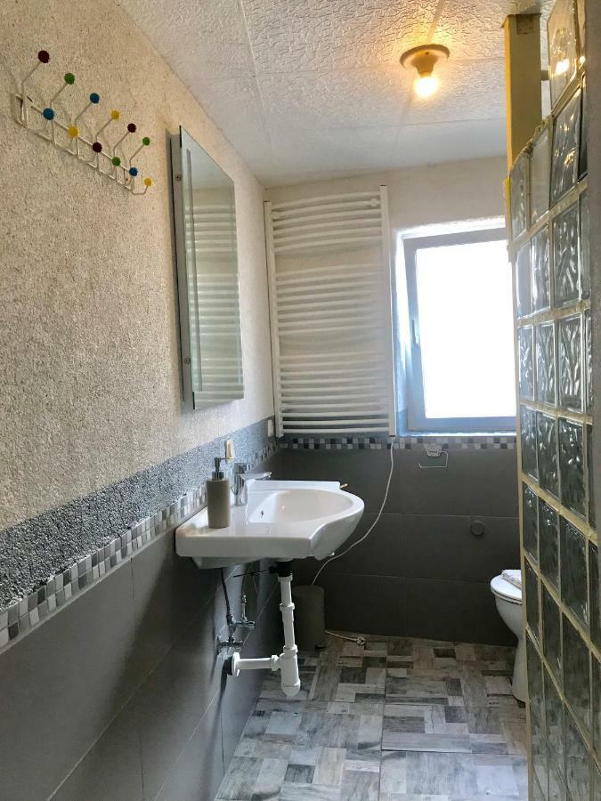 Ferienwohnung In Ediger Eller ภายนอก รูปภาพ